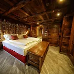 Cafe Quinson Relais De Charme Πανσιόν