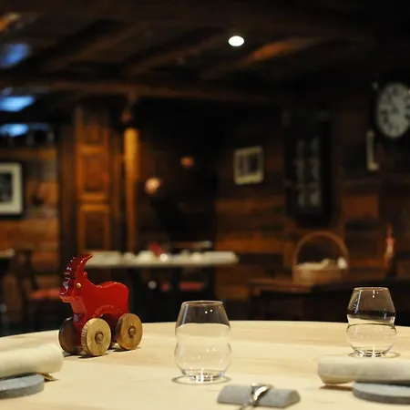 Pensjonat Cafe Quinson Relais De Charme Morgex