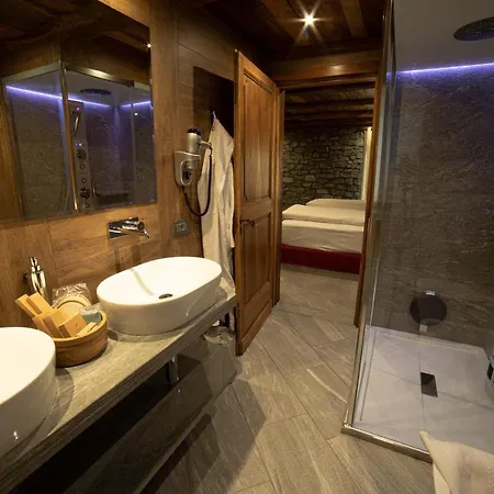 Гостевой дом Cafe Quinson Relais De Charme *