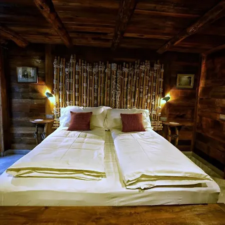 Cafe Quinson Relais De Charme Pensjonat Morgex