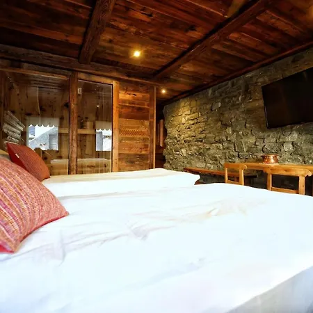 Pensjonat Cafe Quinson Relais De Charme Morgex