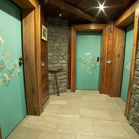 Cafe Quinson Relais De Charme Guest house
