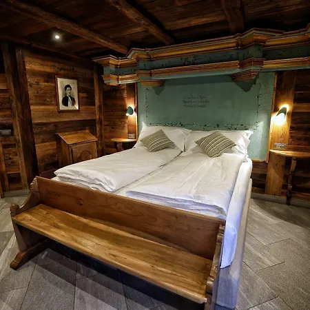 Gasthof Cafe Quinson Relais De Charme Morgex