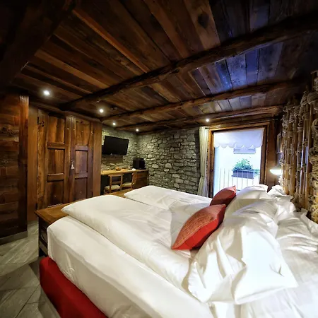 Cafe Quinson Relais De Charme Guest house Morgex