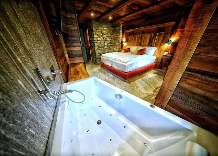 Cafe Quinson Relais De Charme Gæstehus 4*