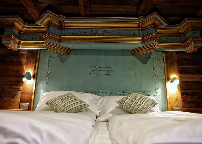 Cafe Quinson Relais De Charme ゲストハウス モルジェ