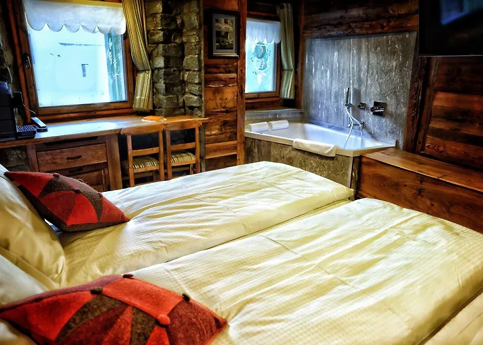 Cafe Quinson Relais De Charme 4*